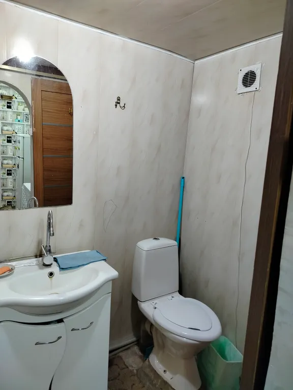 Дом в центре, уютная обстановка, рядом магазины, рестораны, парки