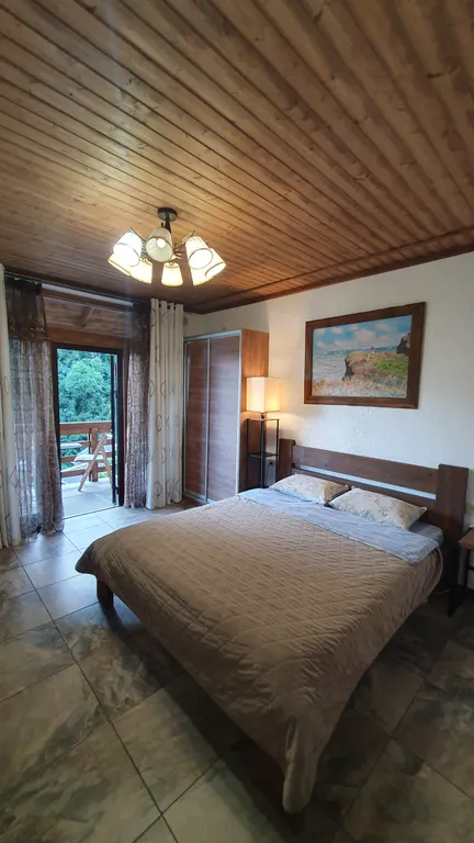 Квартира Уютный номер люкс с видом на море — аренда посуточно в Гагра