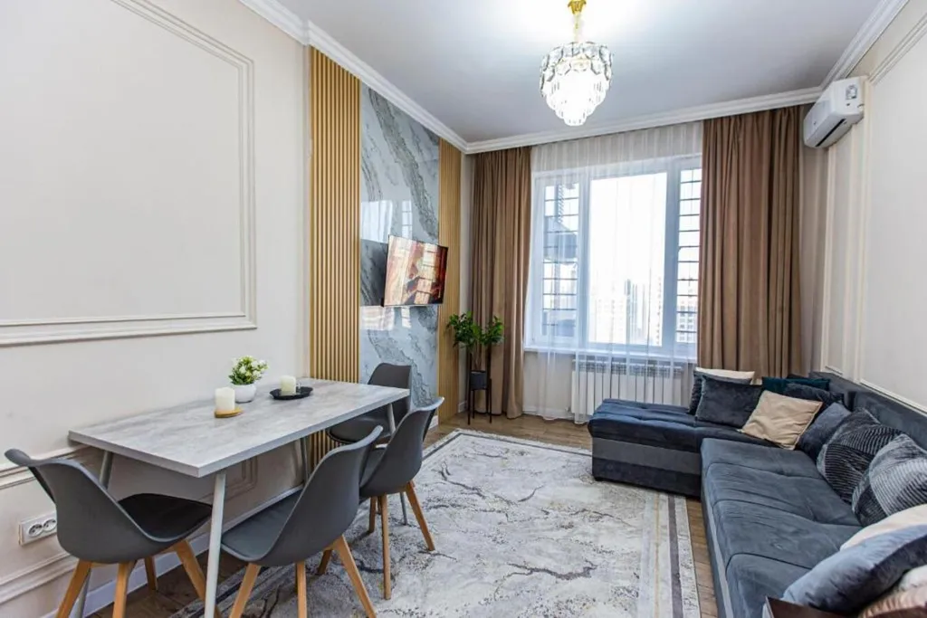 3-ком квартира Bayhouse около ТРЦ MEGA Alma-Ata для 6-х гостей