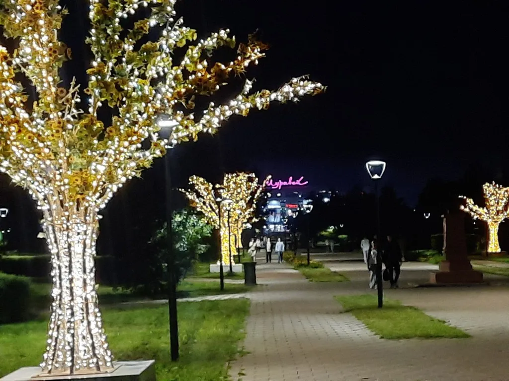 Апартамент в новом доме у метро Заречная в 20 минутах от центра