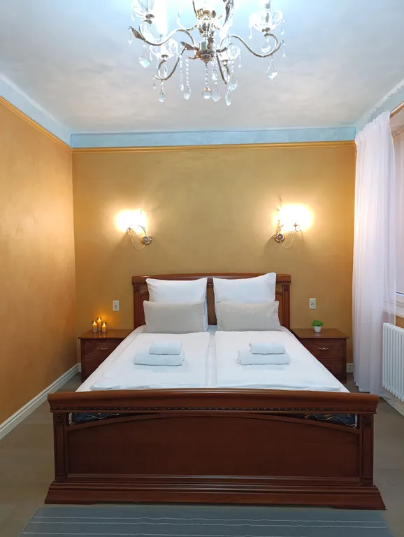 Золотая кисть