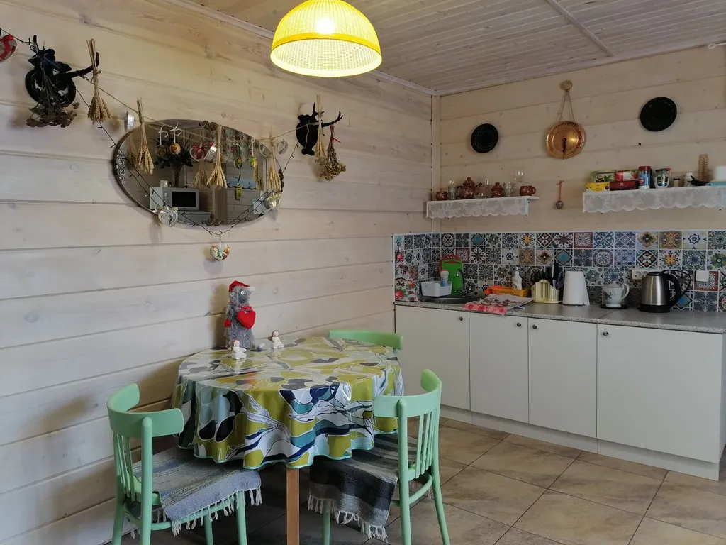 Домик у озера Тургояк