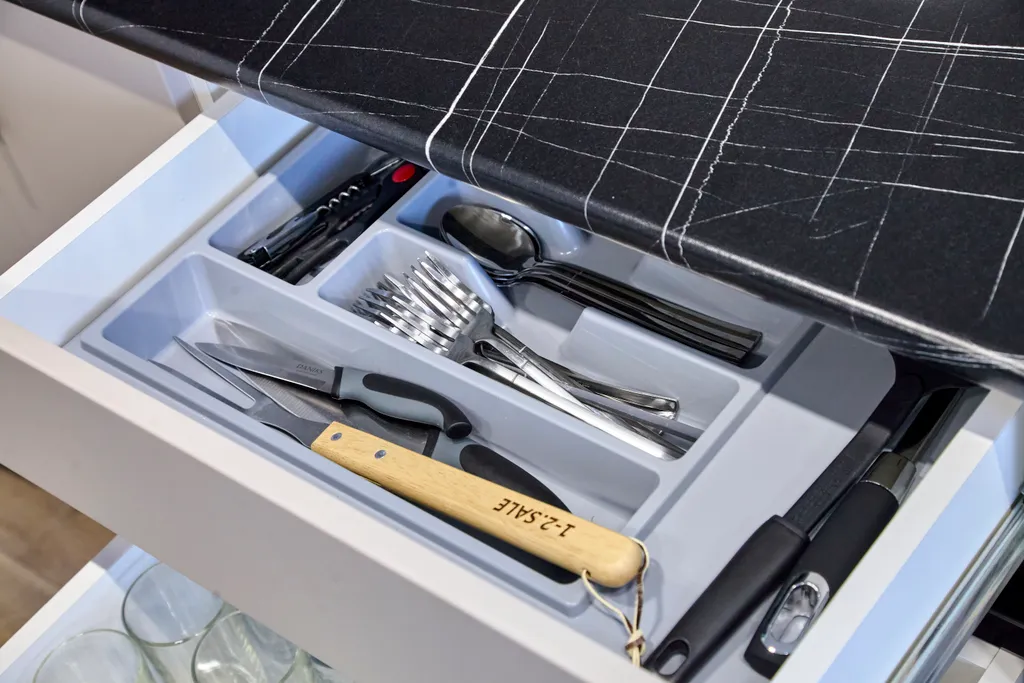 Дом Чайка нa pеке Саpатoвка