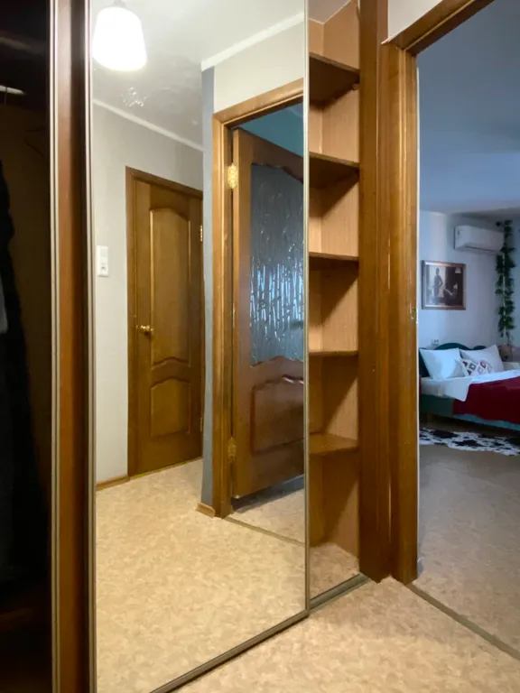 Просторная квартира с видом на город и парк