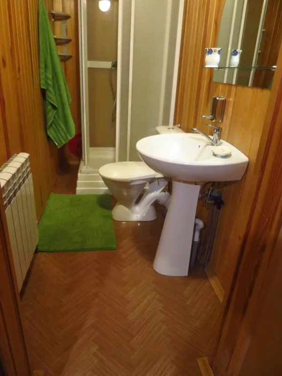 Домик сказка на берегу озера Селигер