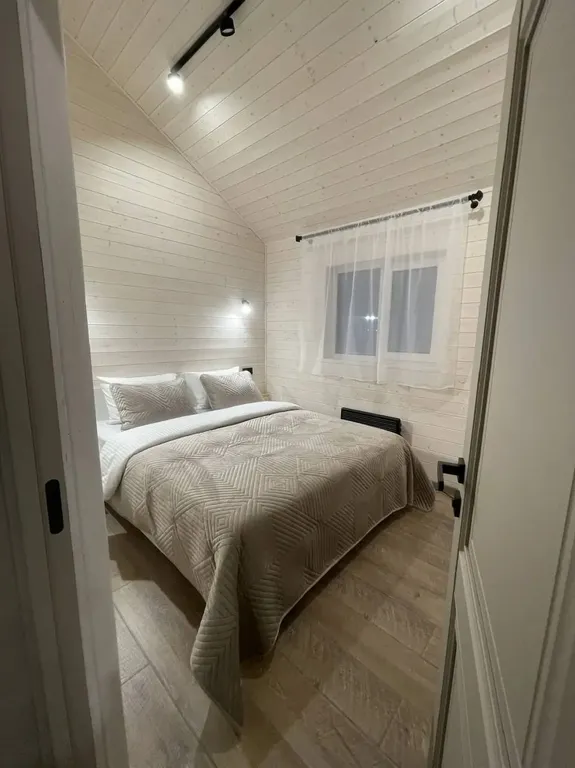 Двухкомнатный дом с видом на горы