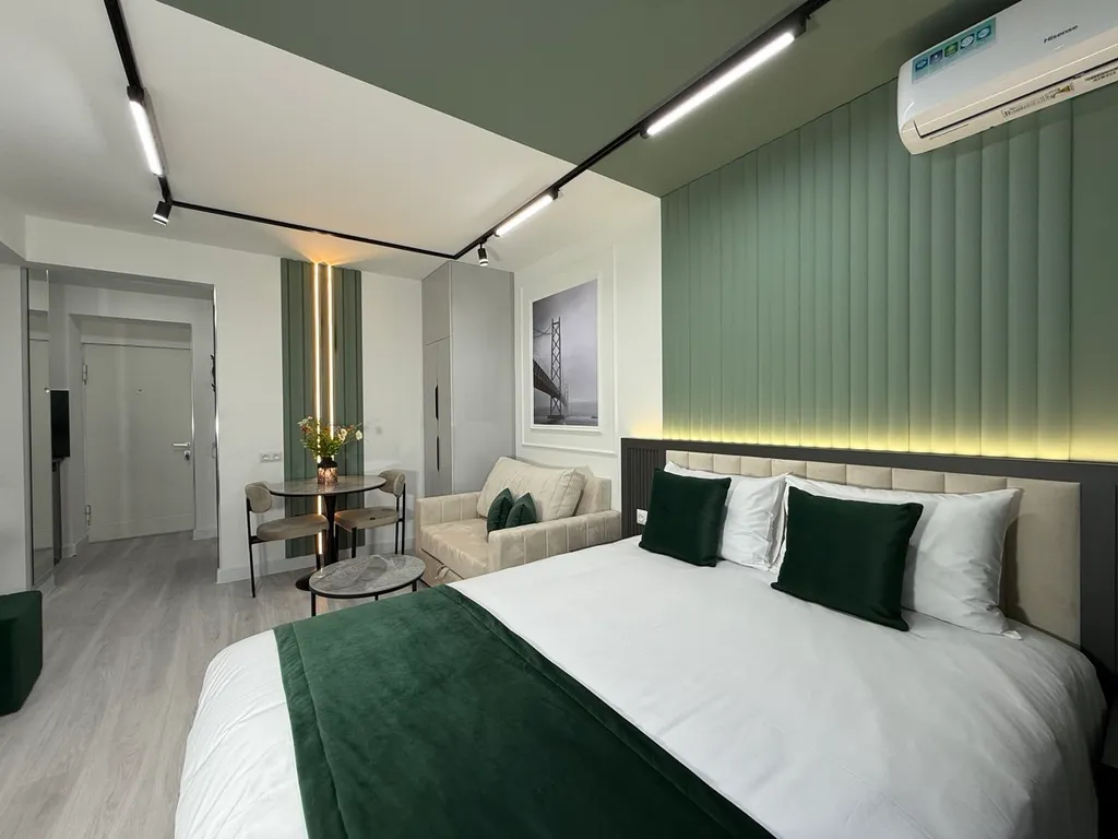 Stylish studio next to Malibu park, Historic city center