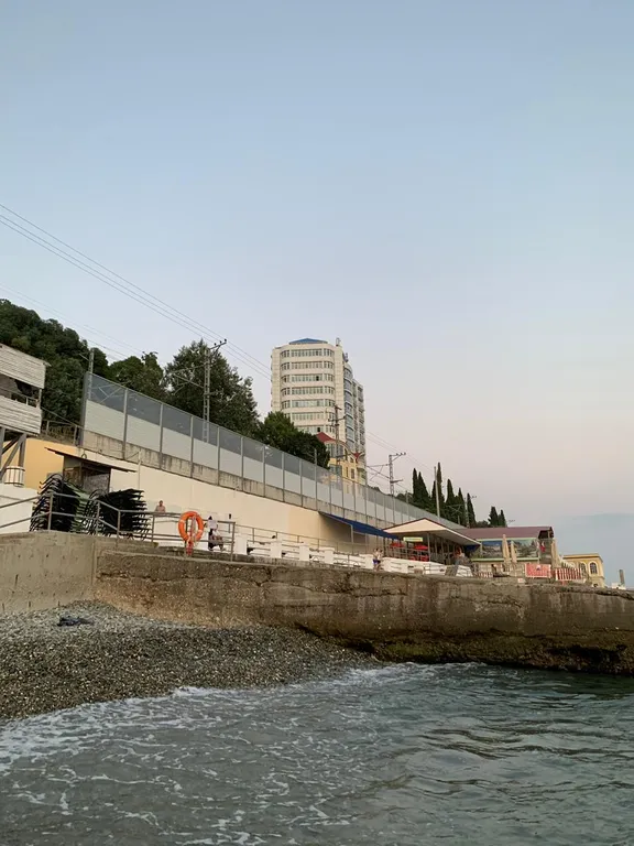 Квартира 2-комнатная Квартира — Сочи