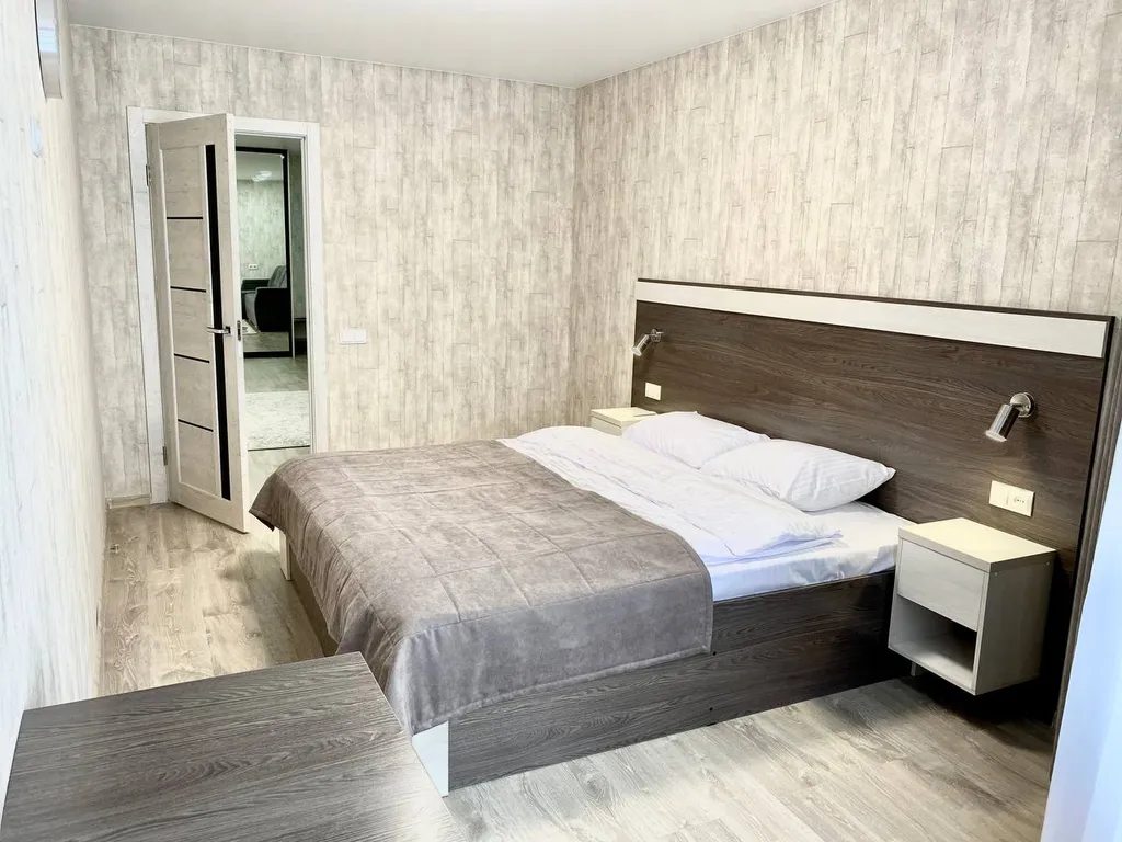 Просторные 3-комнатные апартаменты - Кристалл!