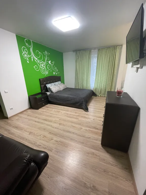 Семейная двухкомнатная квартира рядом с медицинским центром имр