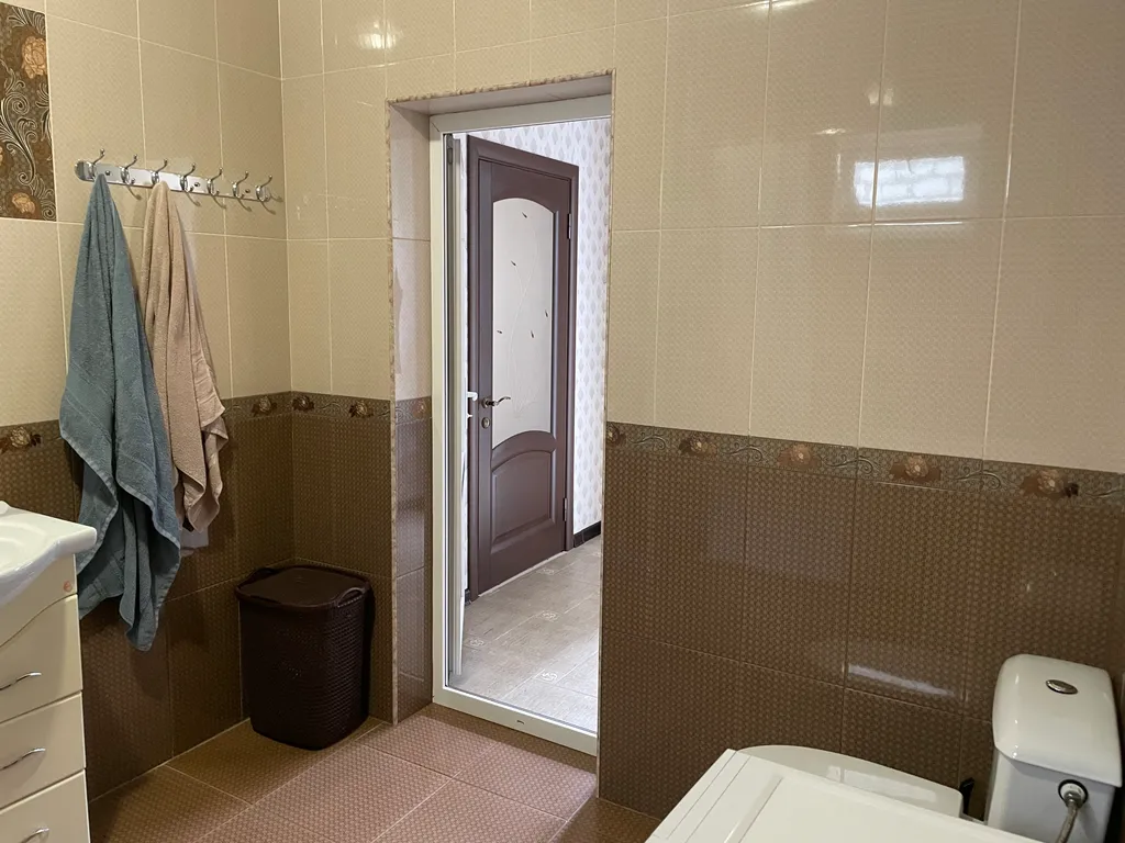 Дом со двором в центре города, все есть рядом и до моря не далёко