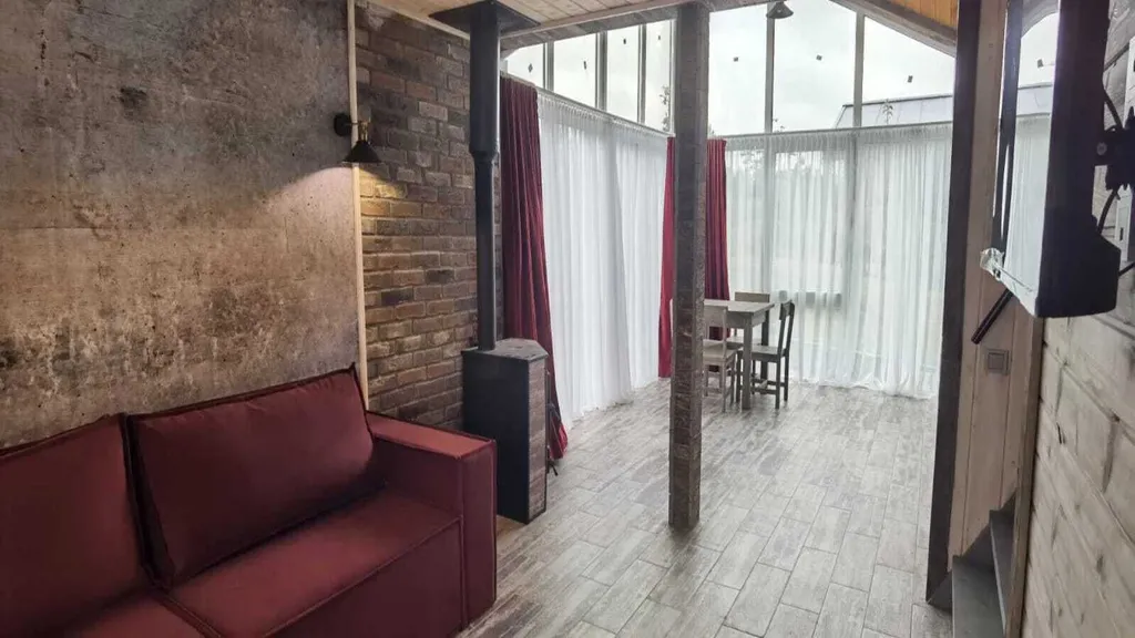 Уютный дом П-3 в окружении лесов и полей. Рядом д. Ф. Конюхова