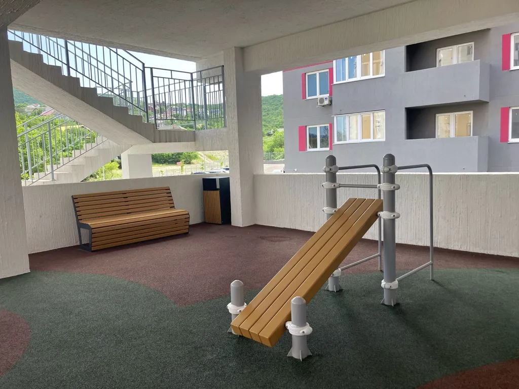 Четырёхкомнатная квартира с новым ремонтом и шикарным видом на море