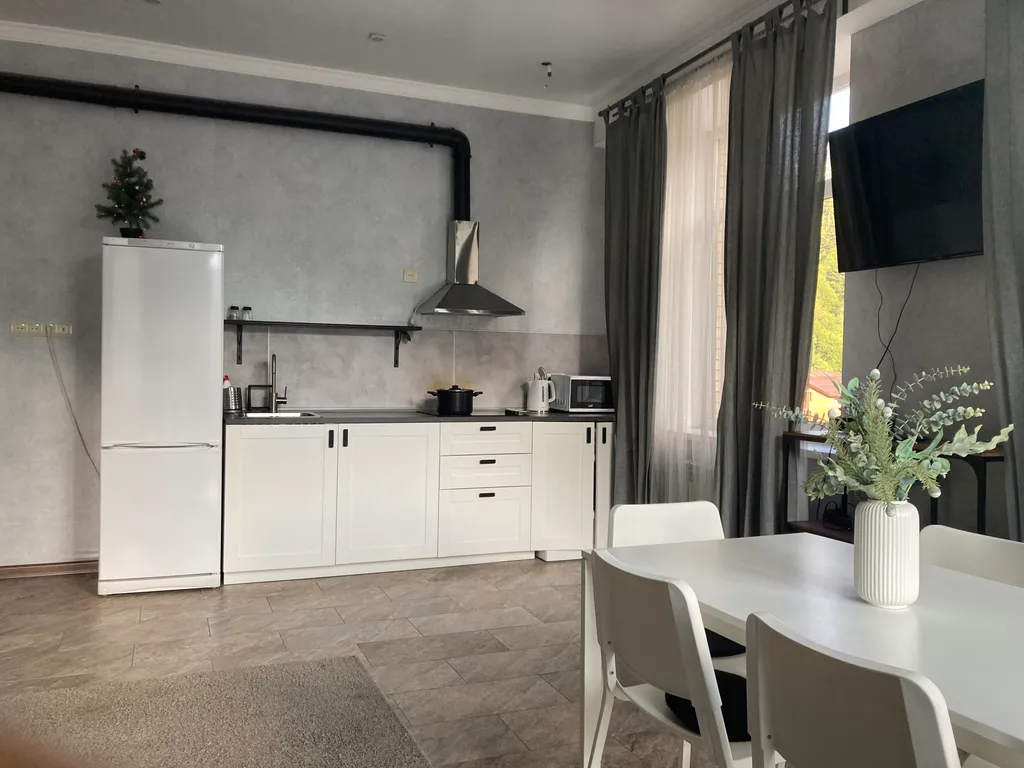 Просторная чистая квартира с видом на горы Домбая в 2 минутах от канатки