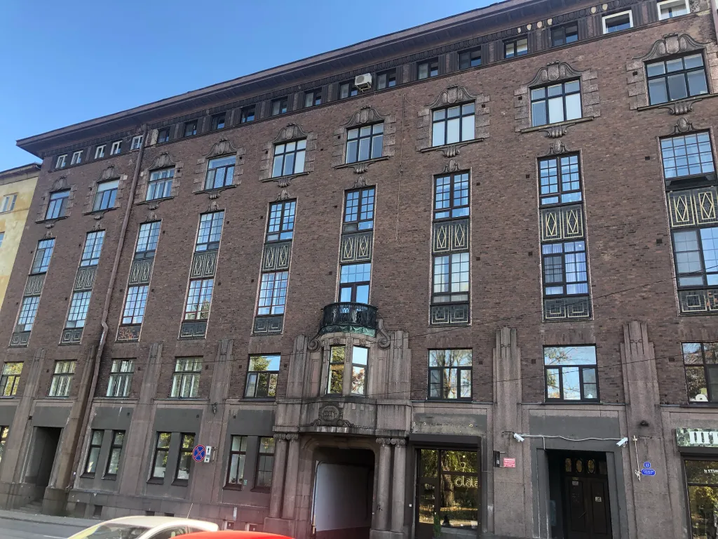 Квартира с эркером и видом на парк Эспланада