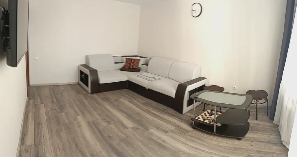 Квартира с большой ванной и панорамной лоджией