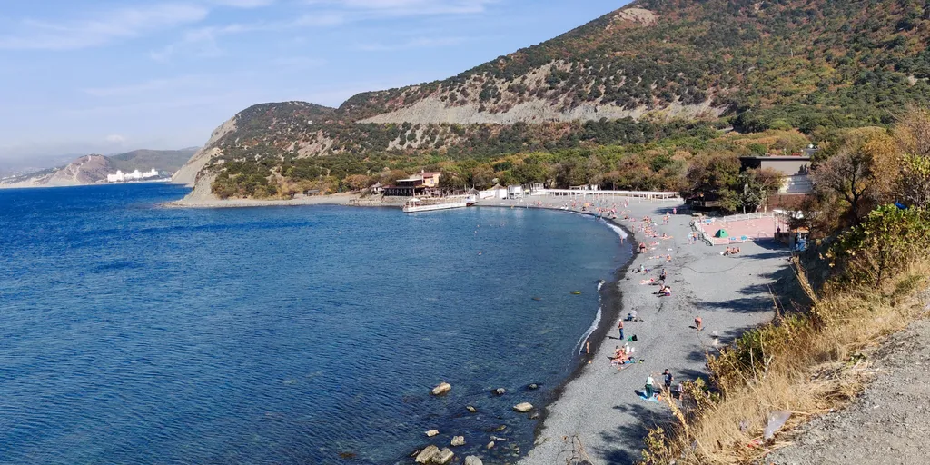 Family sea holidays море+озеро+бассейн