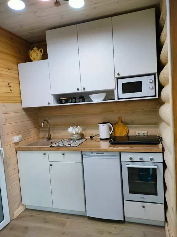 Дом для гостей в курортной зоне с мангальной зоной и парковкой