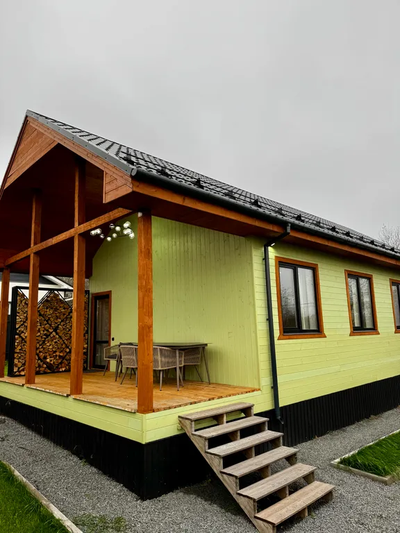 Новенький дом с сибирским чаном