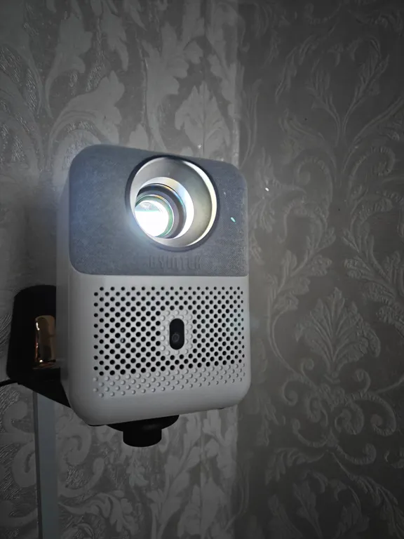 Евротрешка с подземной парковкой близко к центру