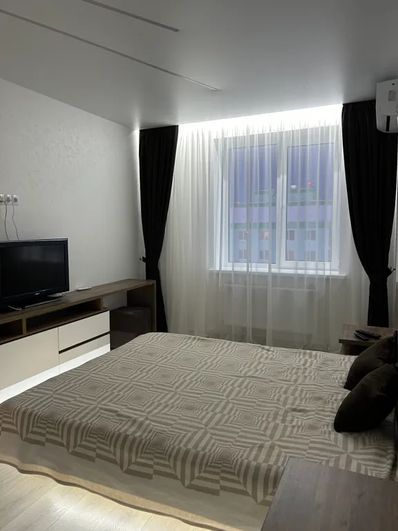 Современная квартира рядом с набережной