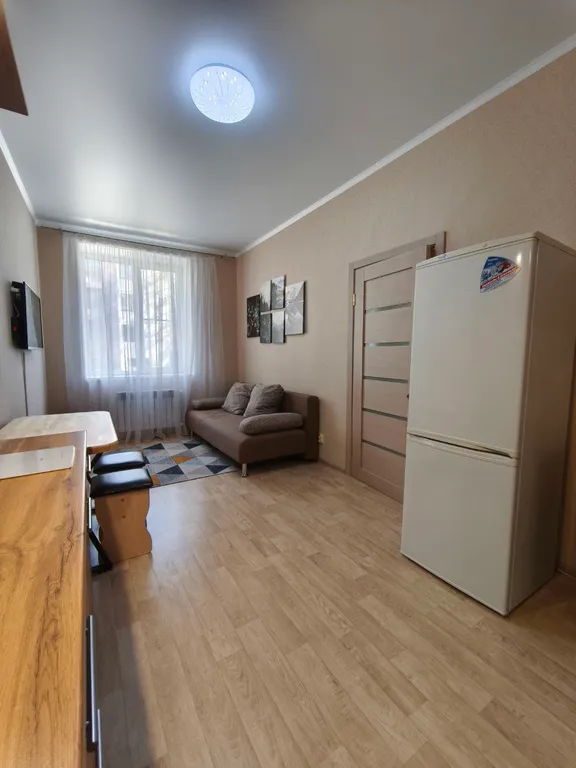 Квартира на берегу озера банное в лесной чаще из лиственниц