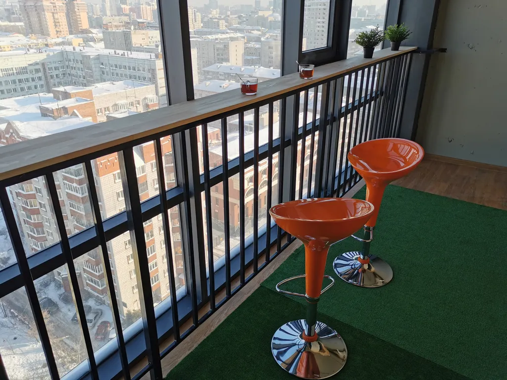 Квартира в люкс доме с парковкой в 10 минутах пешком от площади Ленина