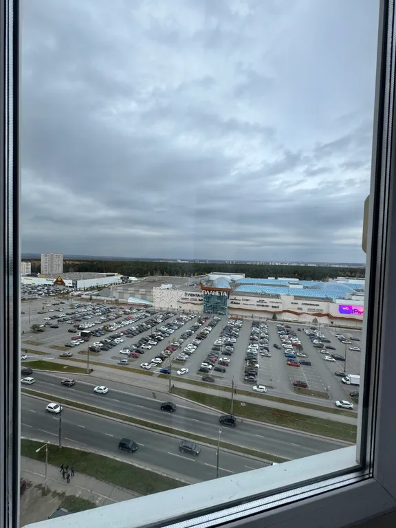 Уютная квартира у ТРЦ Планета и СК имени Сухарева