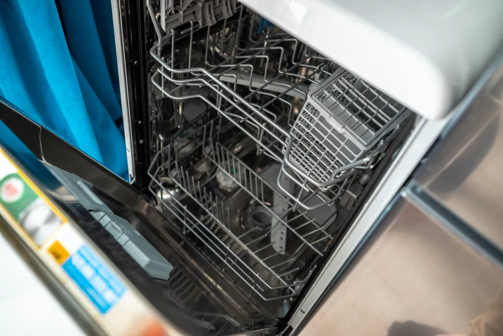 Четырехкомнатная восьмиместная квартира рядом с морем