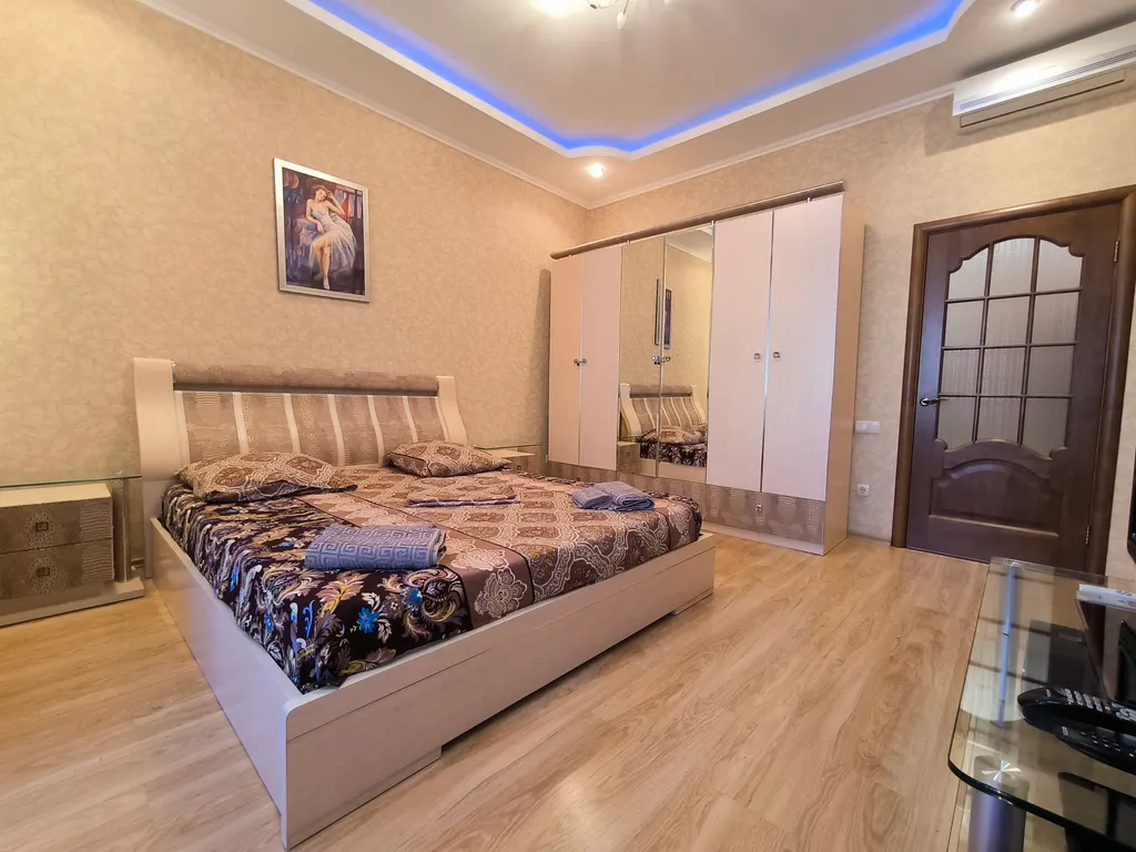 Квартира 2-комнатная Квартира — Севастополь