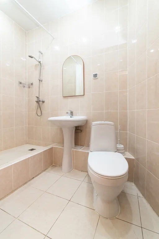 Двухместный номер категории Стандарт с 1 двухспальной кроватью