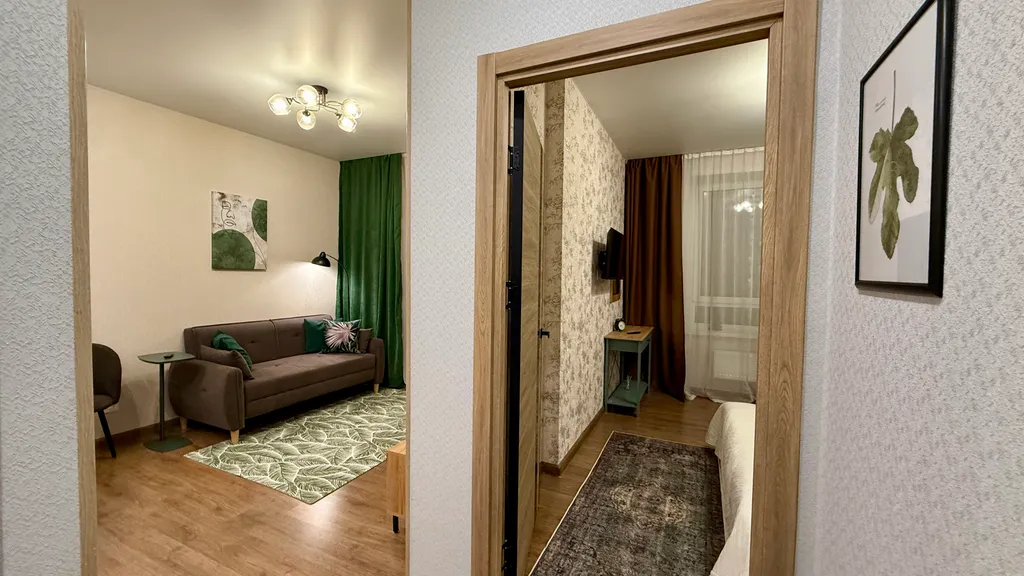 Дизайнерская Евро2 для 6 гостей у Суворовского училища