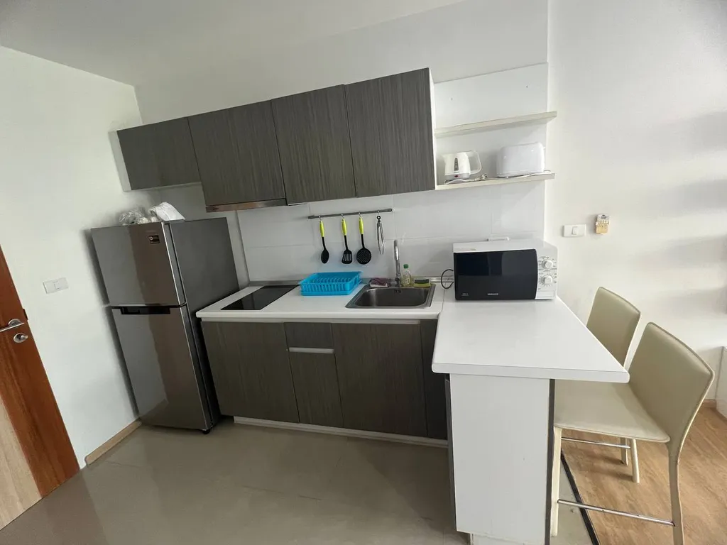 Ката, студия после ремонта с красивым видом на горы, 5 этаж