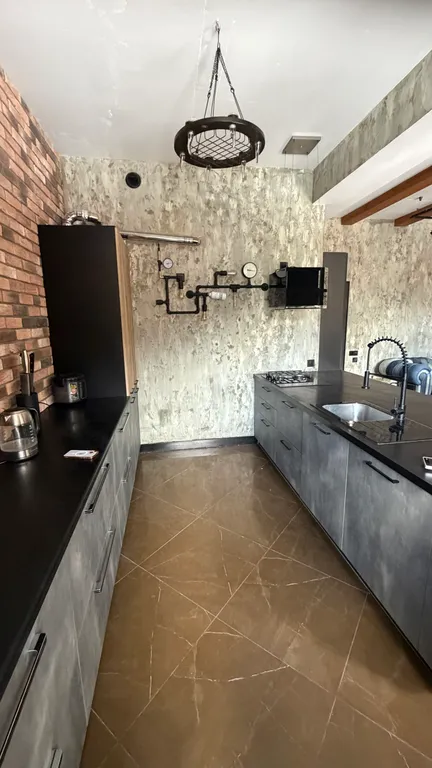 Уютная двухуровневая квартира в самом центре горнолыжного курорта