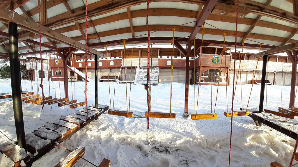 Дом-замок для большой компании