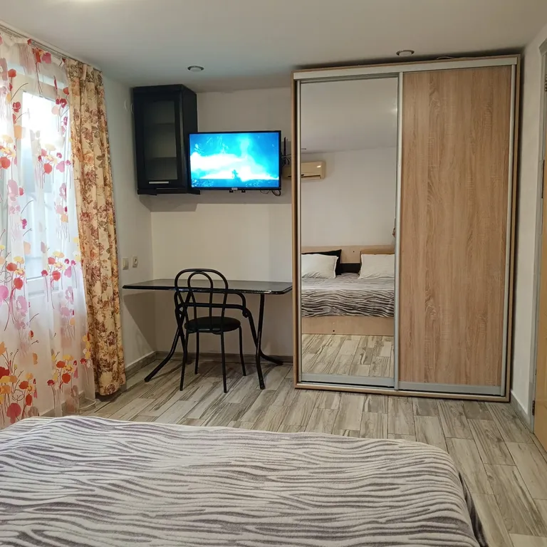 Тихий домик