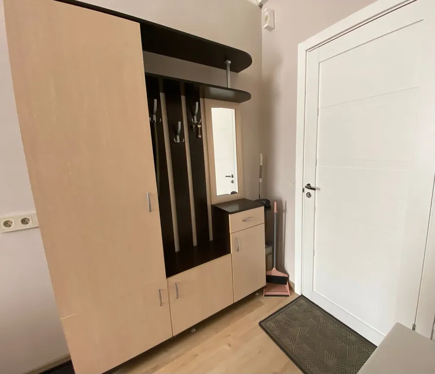 Комната в общежитии коридорного типа