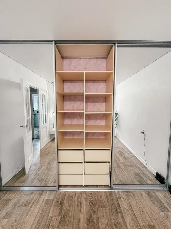 Квартира Однокомнатная квартира в центре города, рядом с вокзалом — Великий Новгород