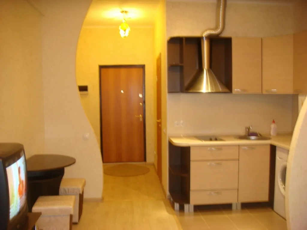 Недорогая квартира в центре города — аренда посуточно в Сургут