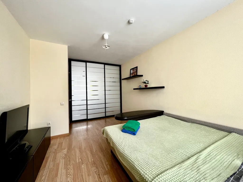 Отличная квартира с прекрасным видом рядом с ТРК Ультра — аренда посуточно в Уфа