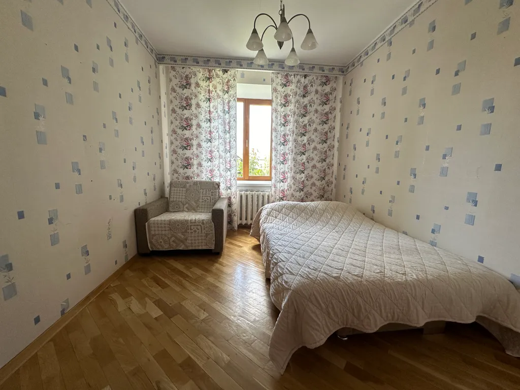 Апартаменты в центре города, свой дворик с беседкой и мангалом