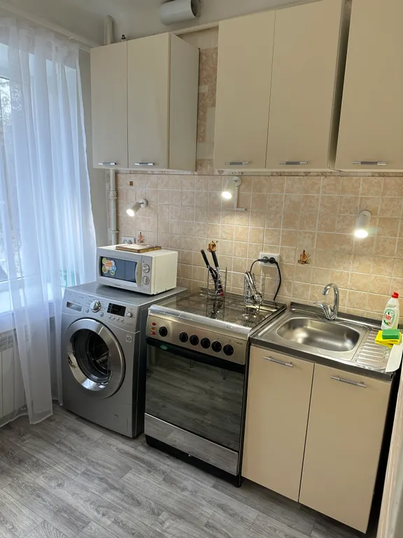 Уютная квартира рядом с ТЦ Алимпик