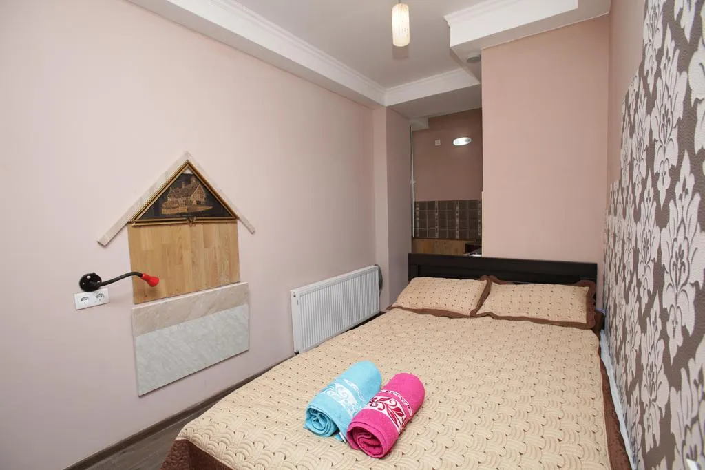 Cosy Small Studio Apartment in the Heart of Tbilisi