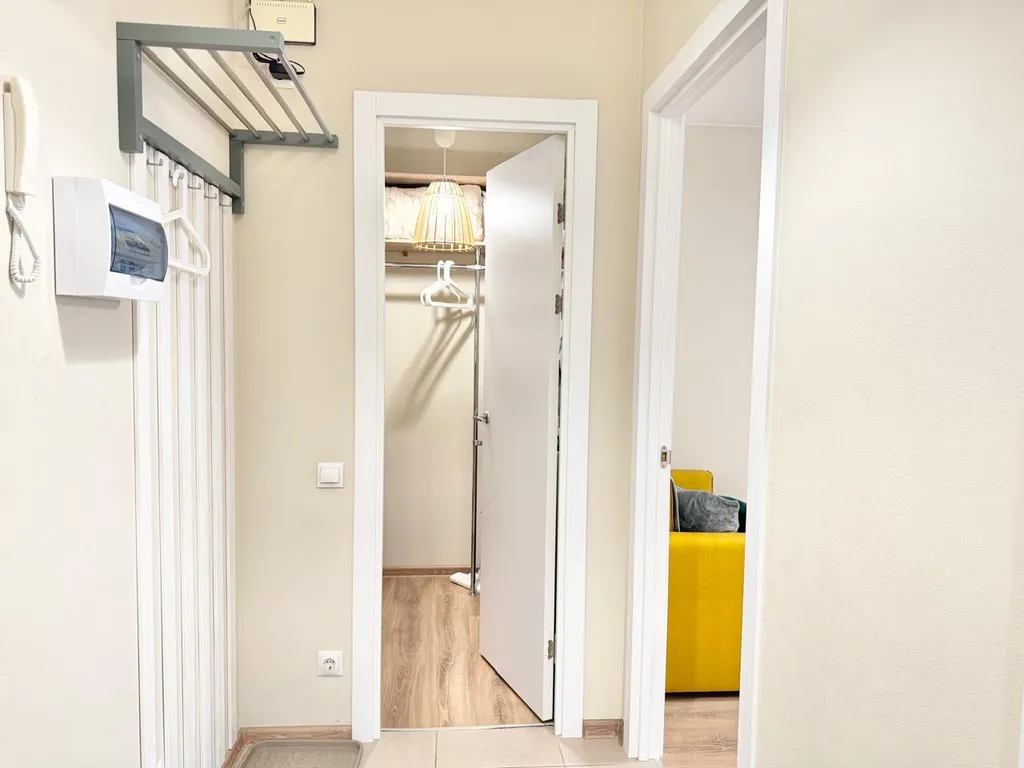 Светлая квартира с балконом