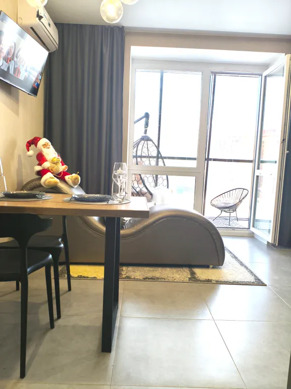 Стильные апартаменты в центре, панорамным видом на город