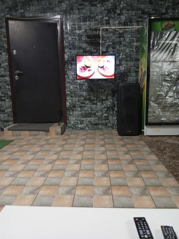 Дом с бассейном, и баней