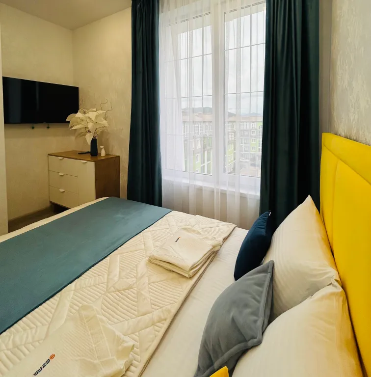 Квартира ЖК Арт Лайт Сити апартаменты с отдельной спальней — Сириус