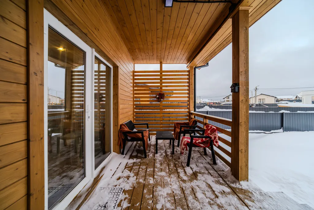 Новый дом с большим столом, кинотеатром, баней