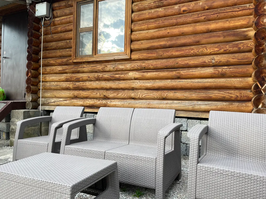 Коттедж Коттедж Уютный 2х этажный классический сруб с 2 спальнями и гостиной — Сириус