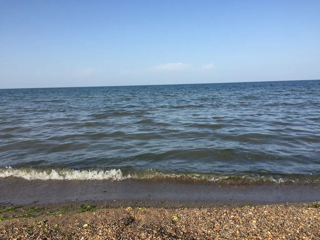 Домик с красивым двором